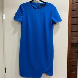 Elegant Bright Blue Maggy London Cocktail Dress, Scallop Hem, Size 6, EUC